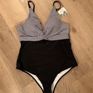 New Women’s xl one piece swimsuit